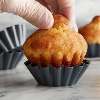 خدمة الطعام NSF Telfon قالب كب كيك ألومنيوم غير لاصق صغير مخدد بريوش قالب كعك