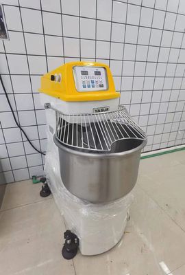 260 جنيه عجين لولبي محلي 4.5kw خلاط لولبي صناعي تحكم رقمي مزدوج السرعة